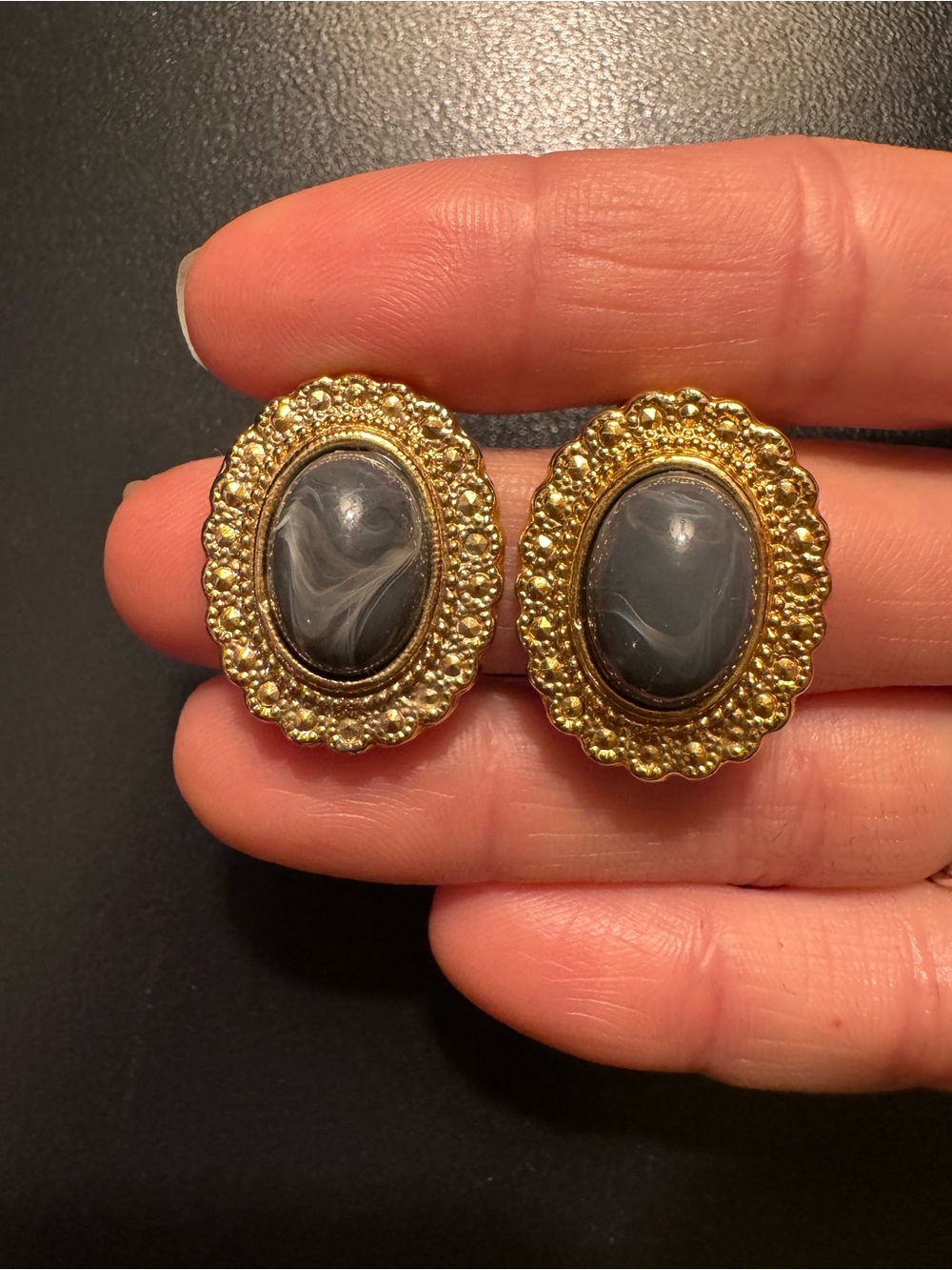 Vintage Gold Tone Gray Swirl Cabochon Clip On Earrings 1”